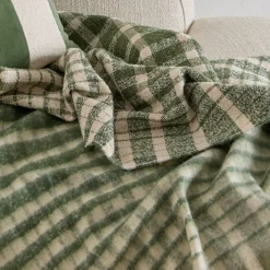 Arlo Reversible Extra Large Throw