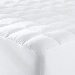 Classic Collection 750gsm Mattress Topper