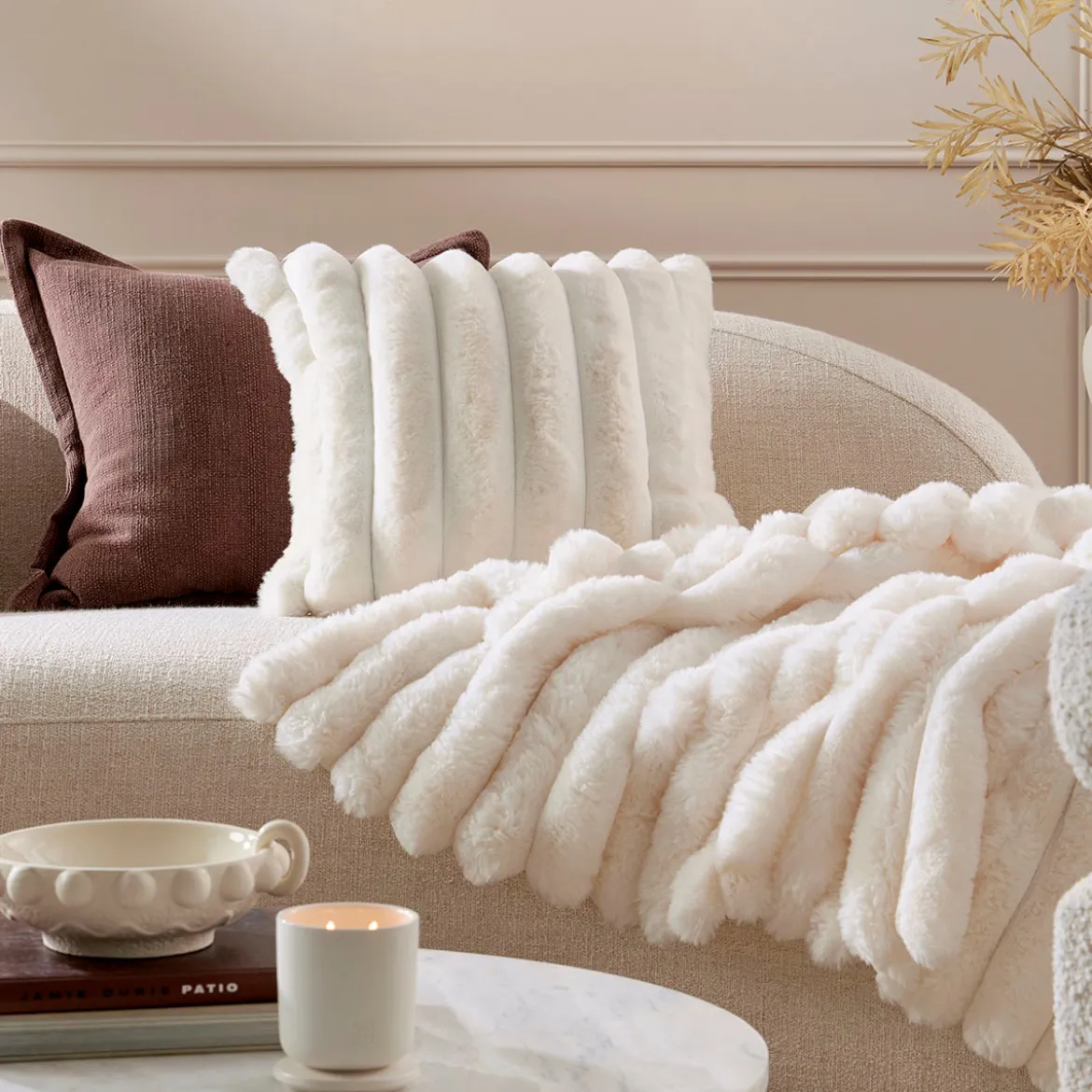 Copenhagen Faux Fur Extra Large Throw