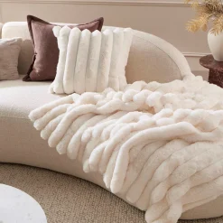Copenhagen Faux Fur Extra Large Throw