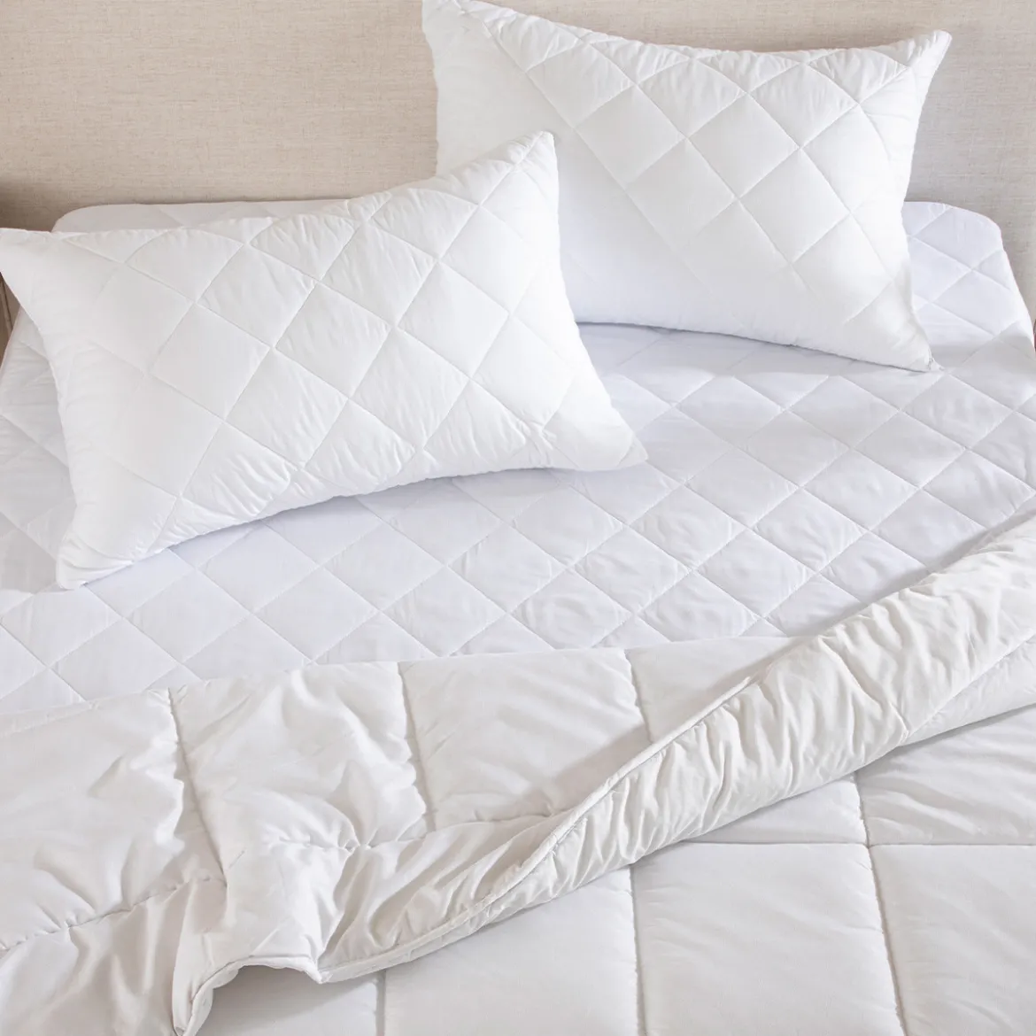Easy Care Standard Pillow Protector