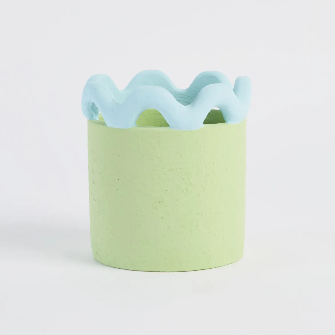 Maddi Wave Planter