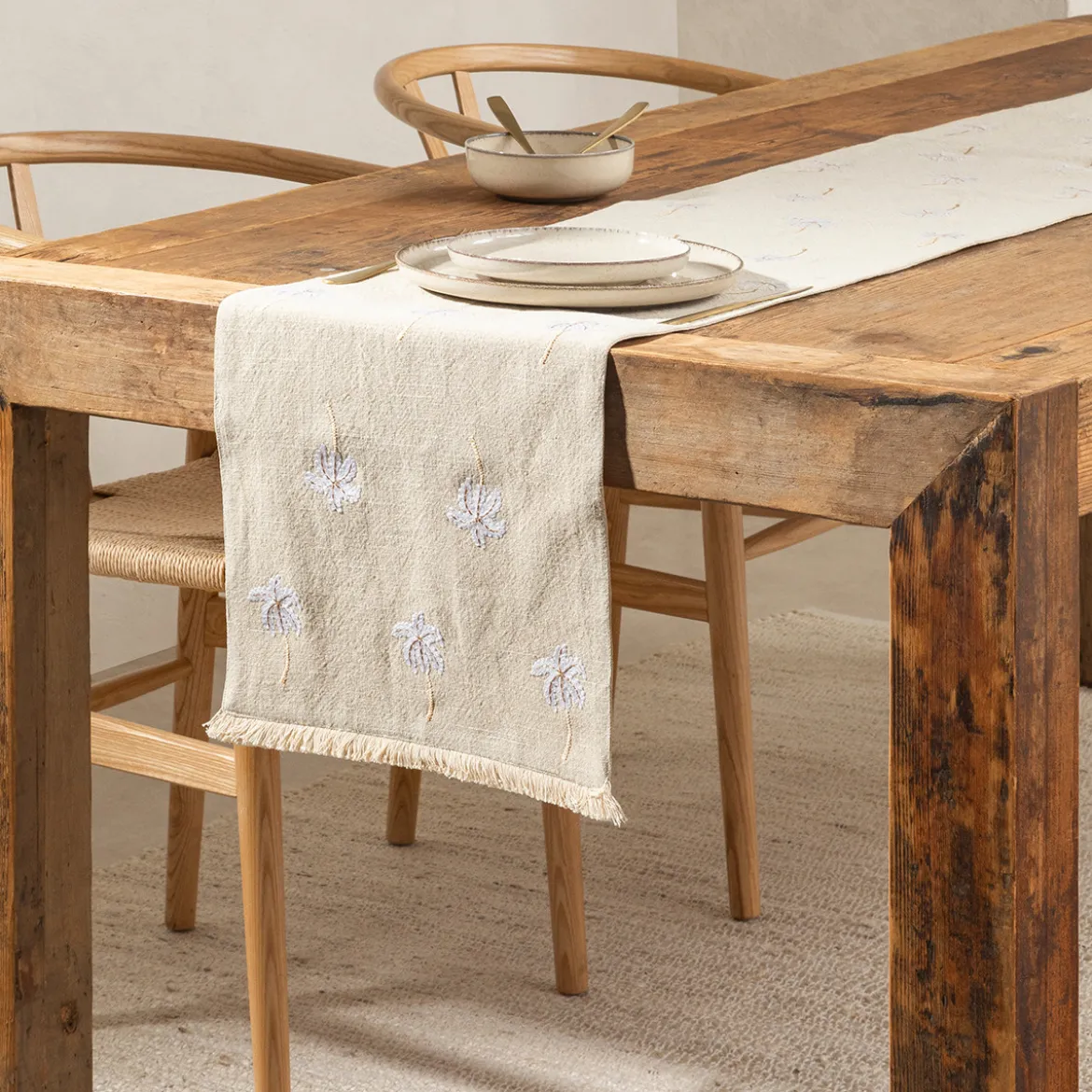 Palm Springs White Table Runner