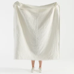 Raya Chenille Gauze Reversible Throw