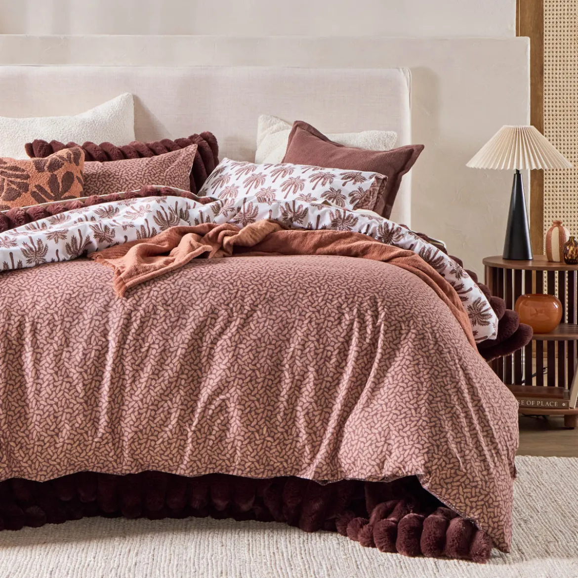 Zuri Palm Reversible Quilt Cover Set